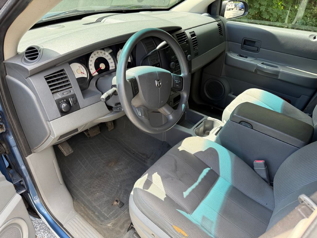 2005 Dodge Durango Image 9