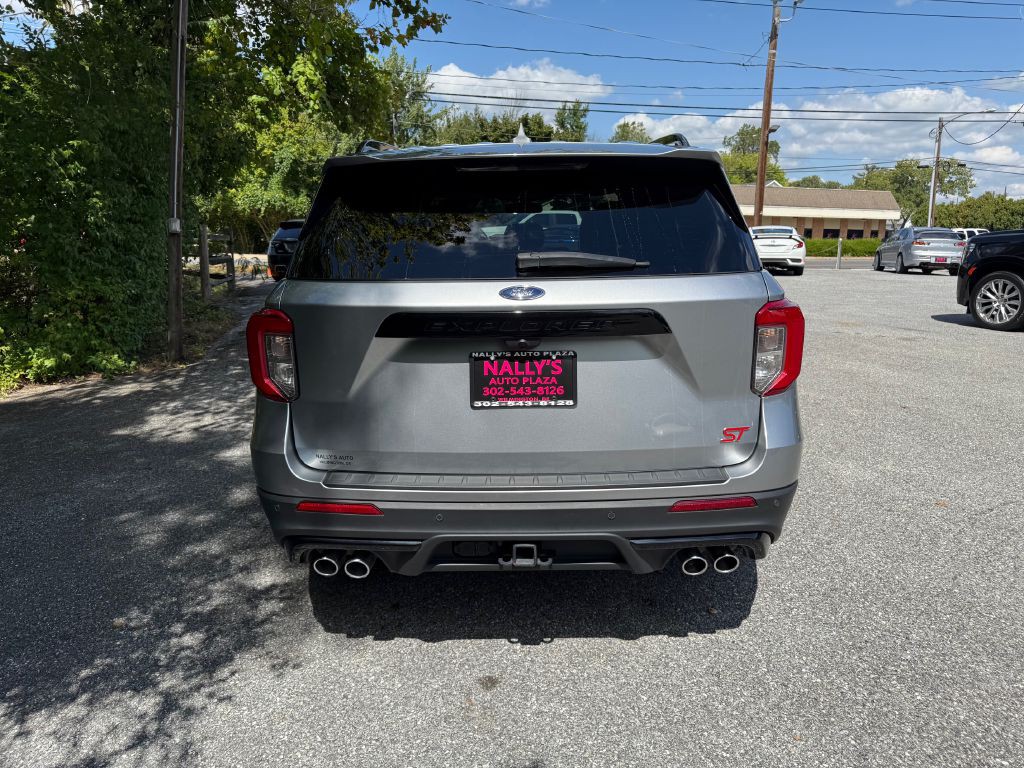 2020 Ford Explorer Image 4