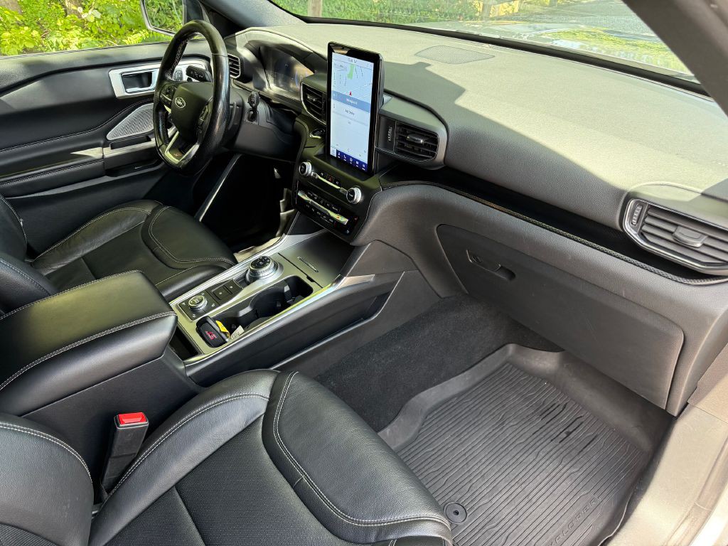 2020 Ford Explorer Image 13