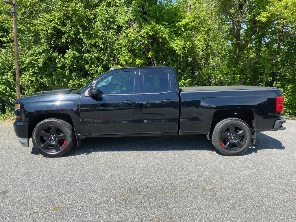 2017 Chevrolet Silverado 1500 Image 3