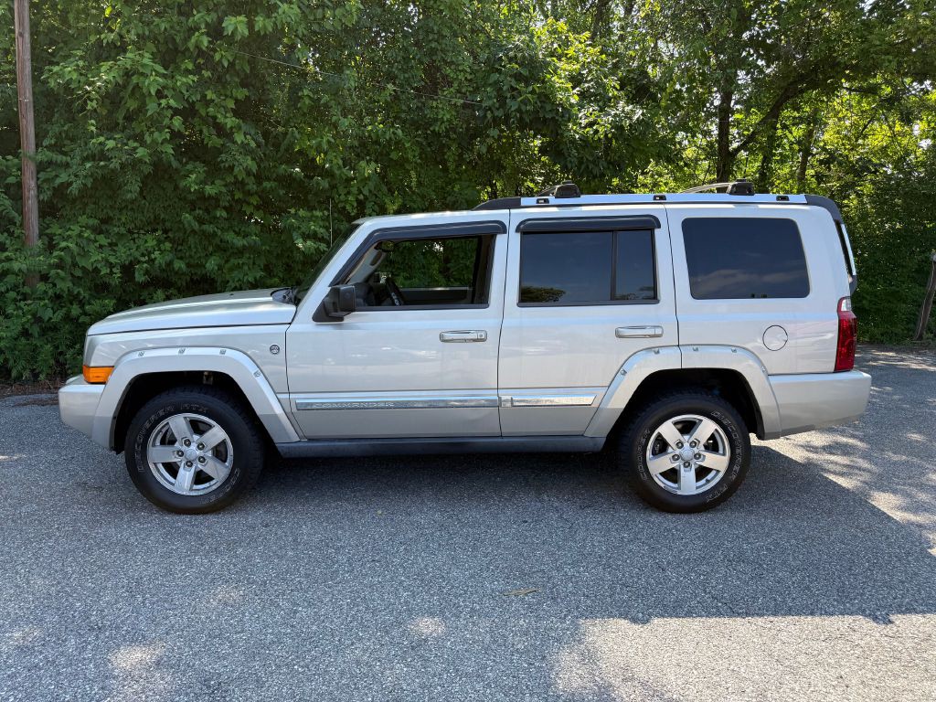 2007 Jeep Commander Image 2