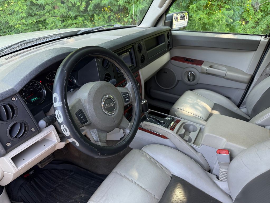 2007 Jeep Commander Image 9
