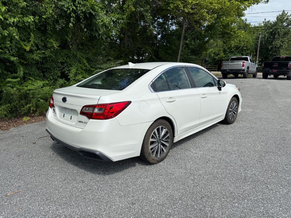 2018 Subaru Legacy Image 5