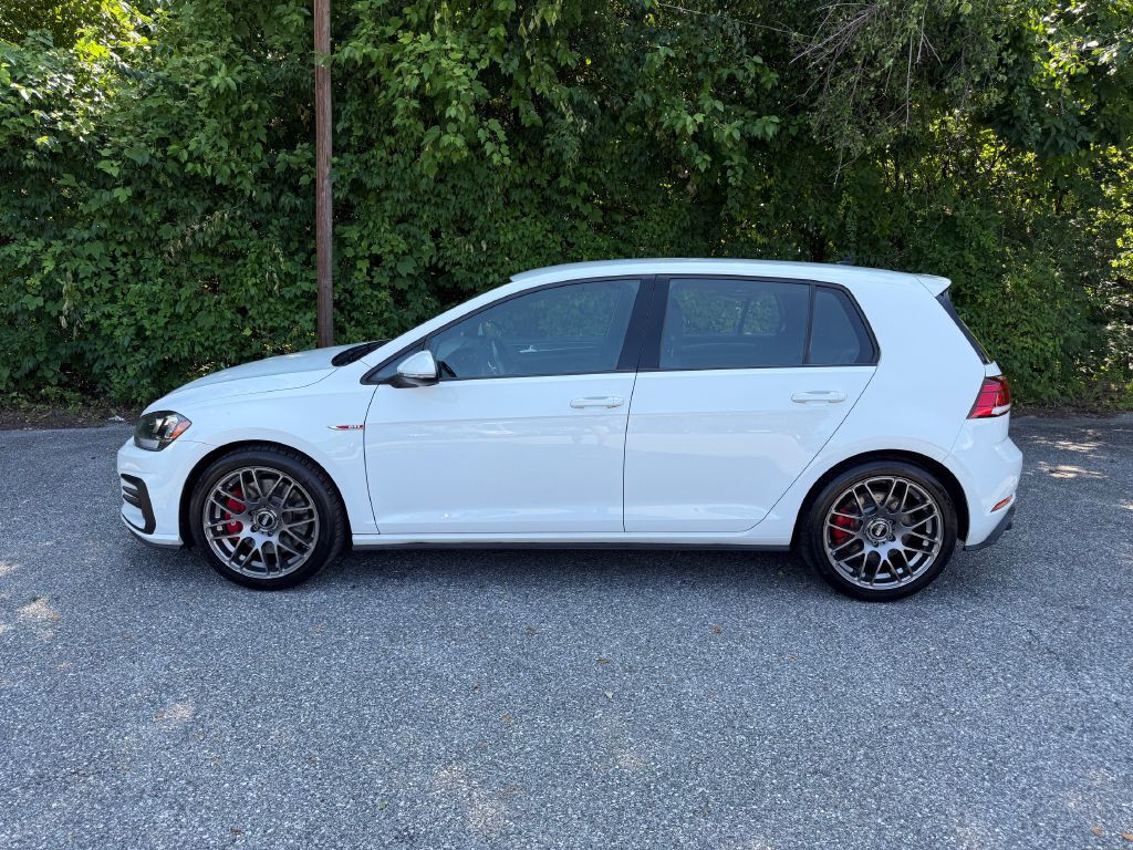 2019 Volkswagen GTI Image 2