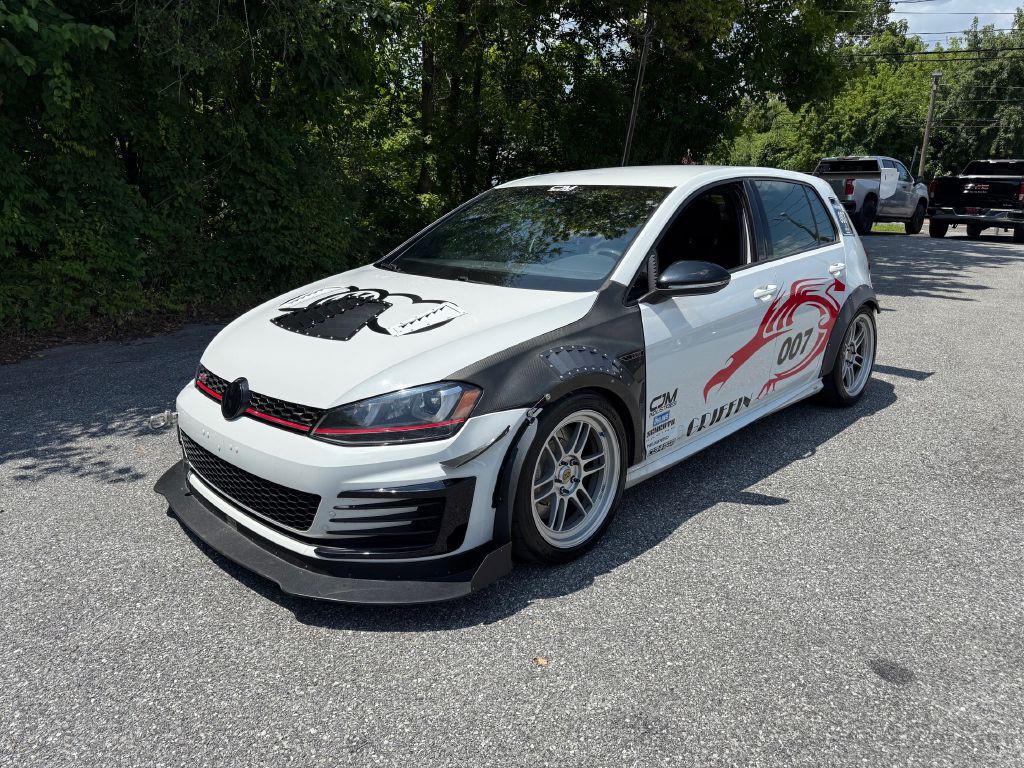 2017 Volkswagen GTI Image 1
