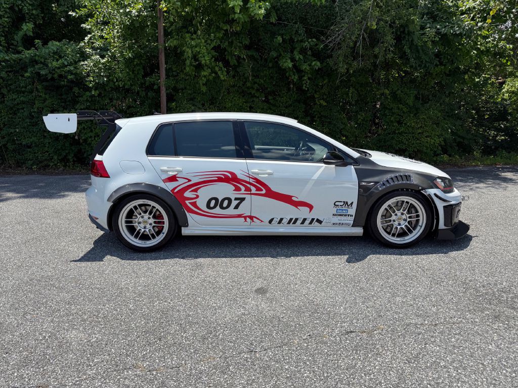 2017 Volkswagen GTI Image 6