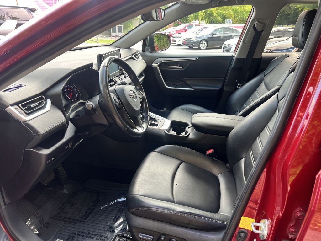 2019 Toyota Rav4 Image 12