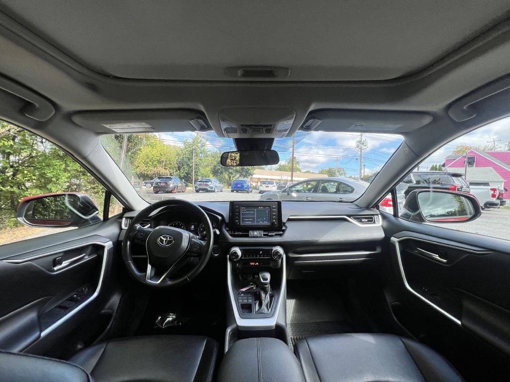 2019 Toyota Rav4 Image 13