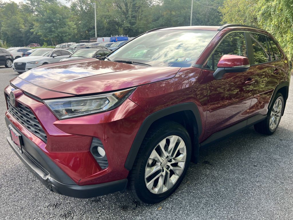 2019 Toyota Rav4 Image 1