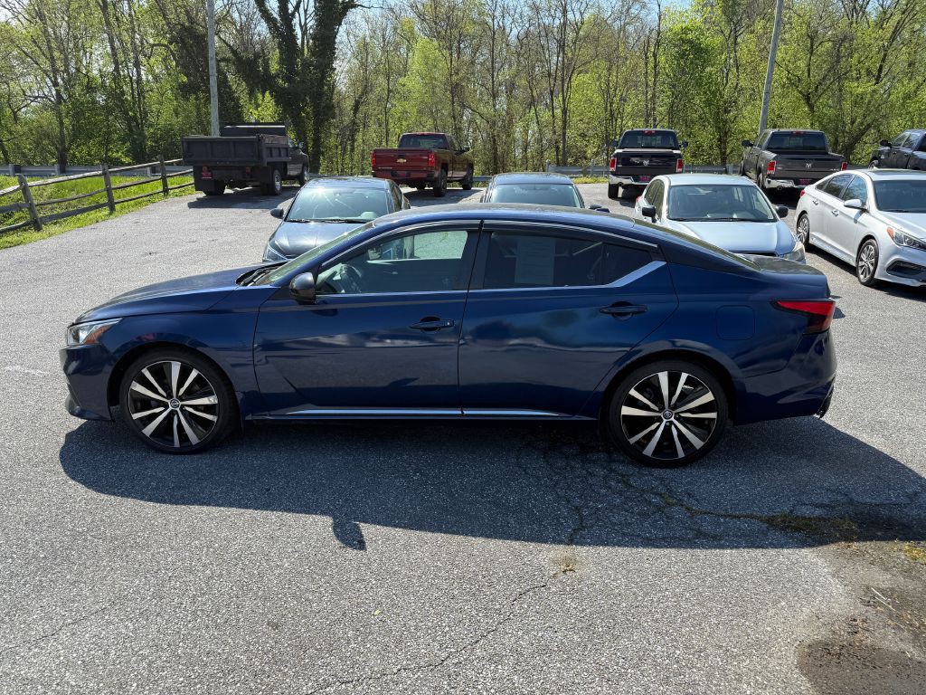 2020 Nissan Altima Image 2