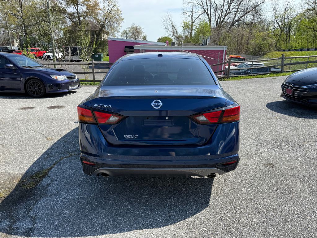 2020 Nissan Altima Image 4