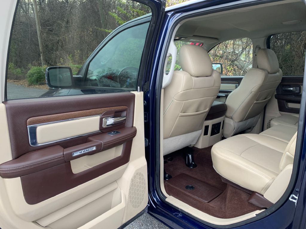 2015 RAM 1500 Image 8