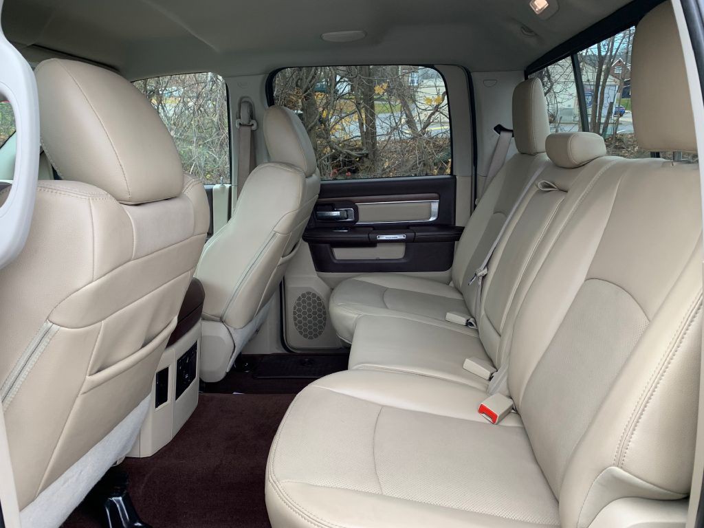 2015 RAM 1500 Image 9