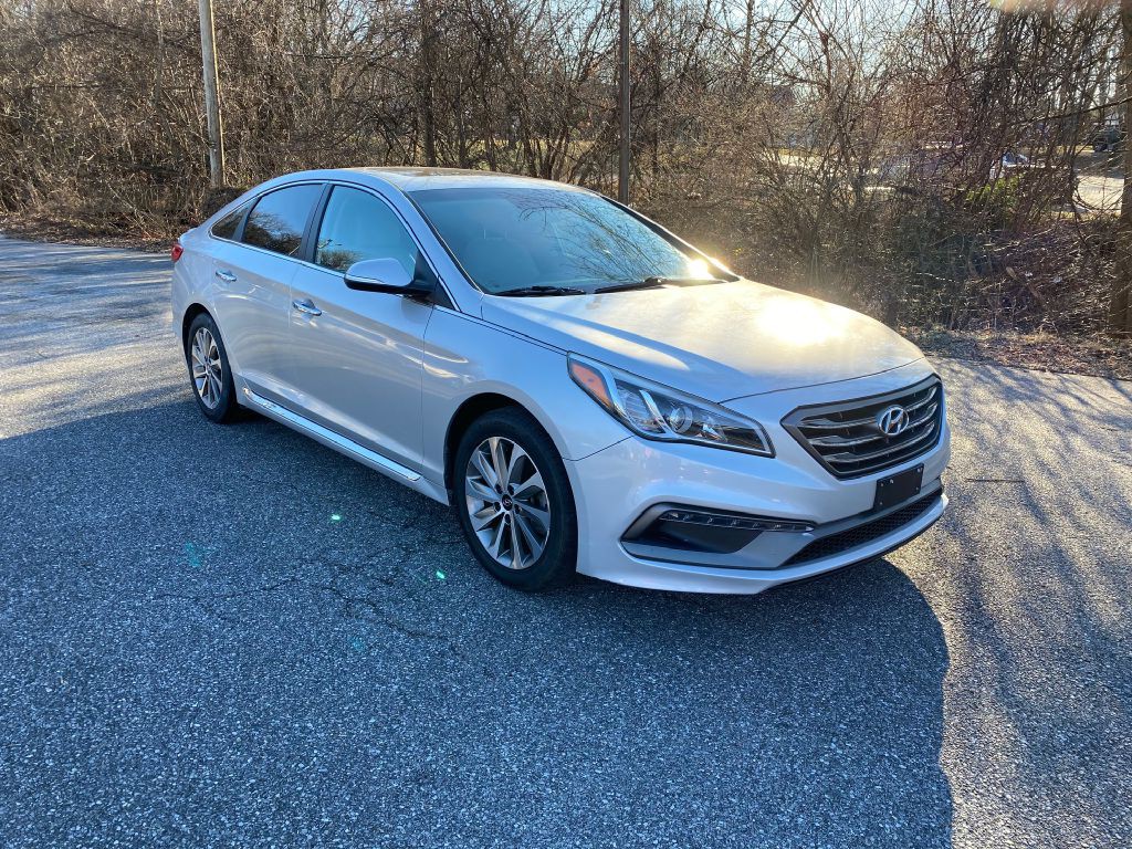 2017 Hyundai Sonata Image 2