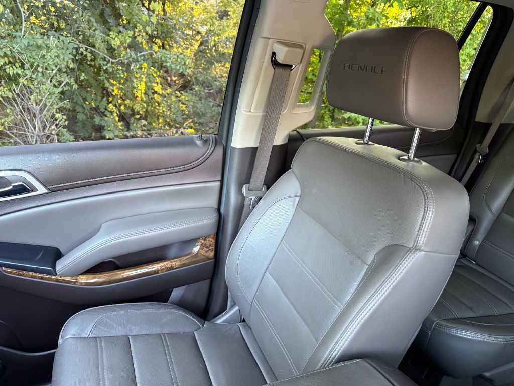 2016 GMC Yukon Image 10