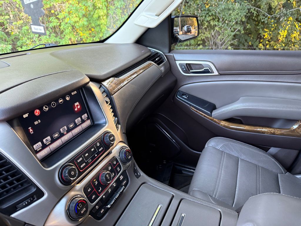 2016 GMC Yukon Image 11