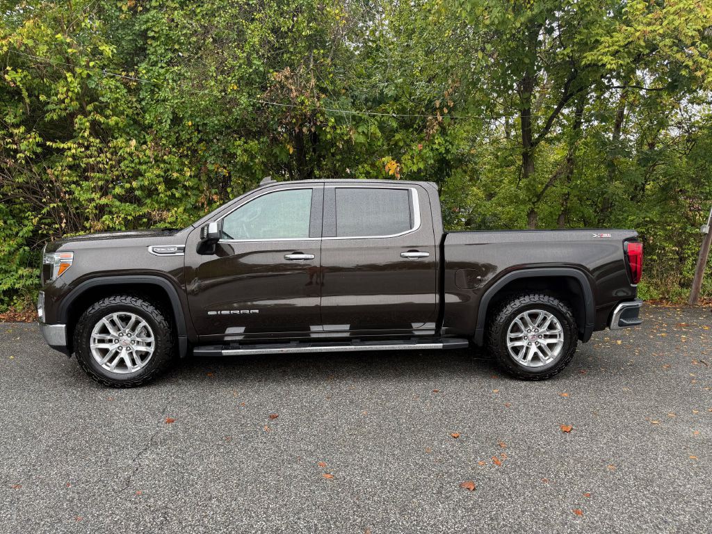 2019 GMC Sierra Image 2