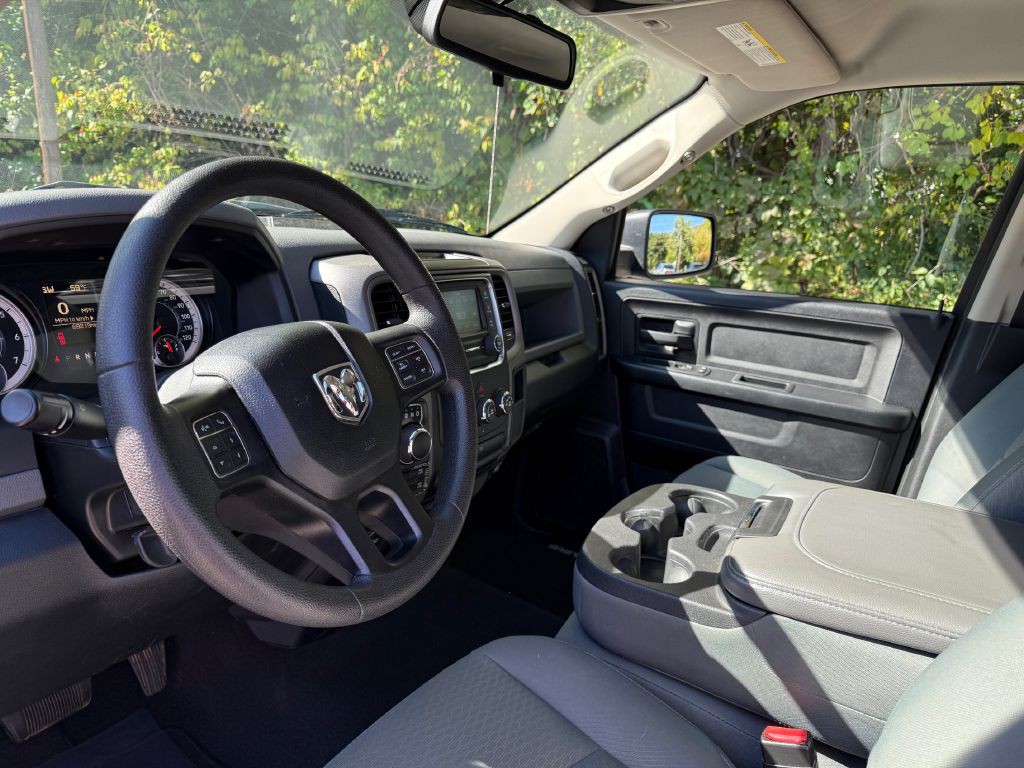 2016 RAM 1500 Image 9