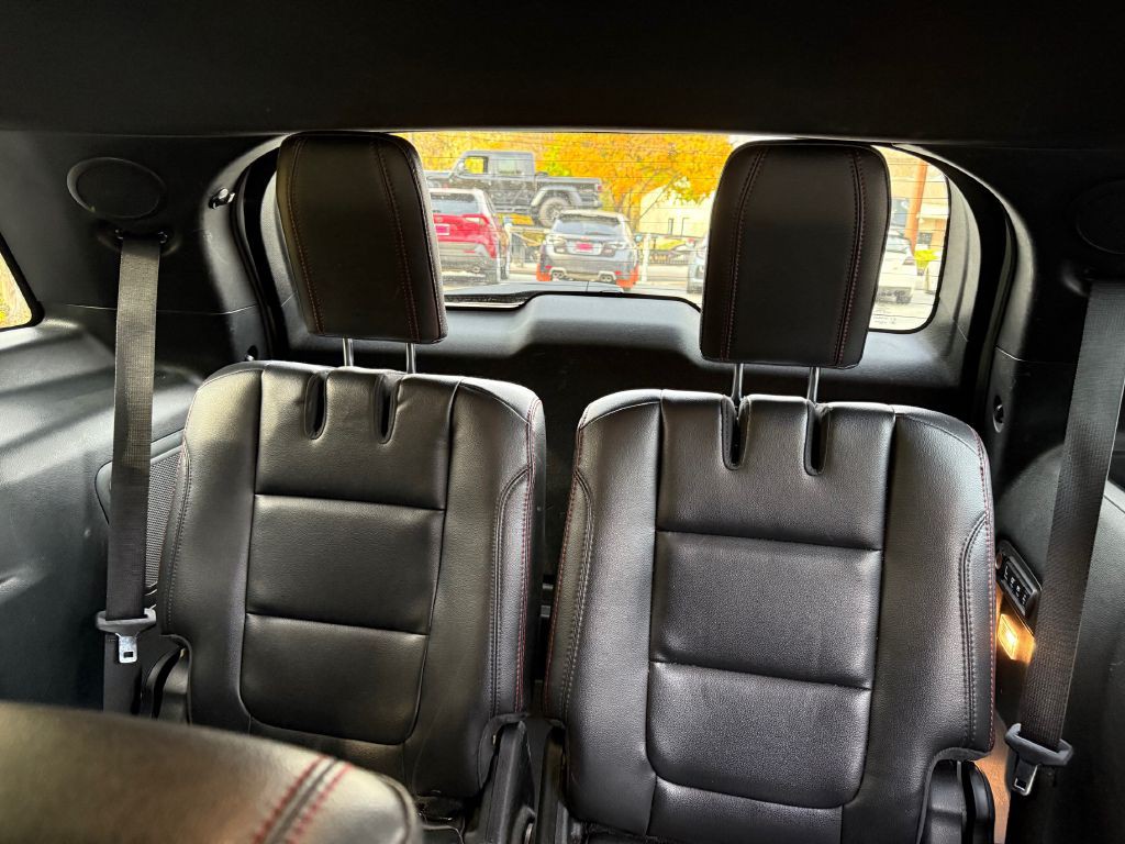 2018 Ford Explorer Image 11
