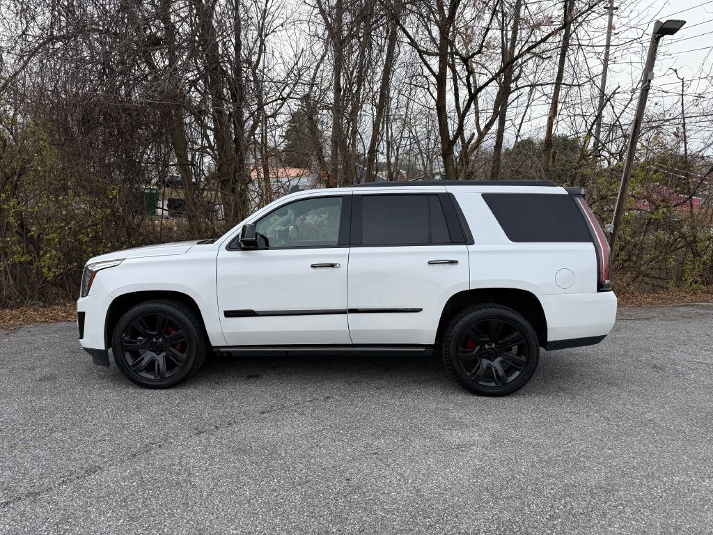 2016 Cadillac Escalade Image 2