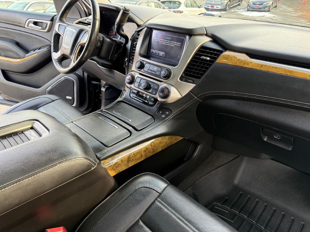 2017 GMC Yukon Image 18