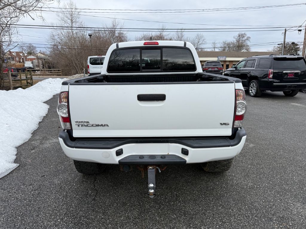 2015 Toyota Tacoma Image 4