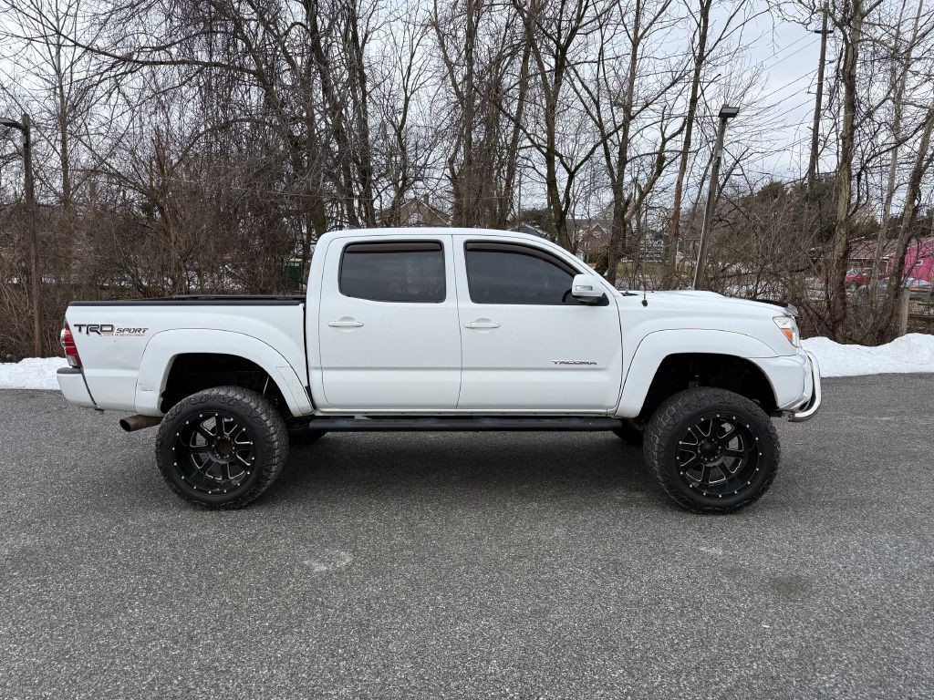 2015 Toyota Tacoma Image 6