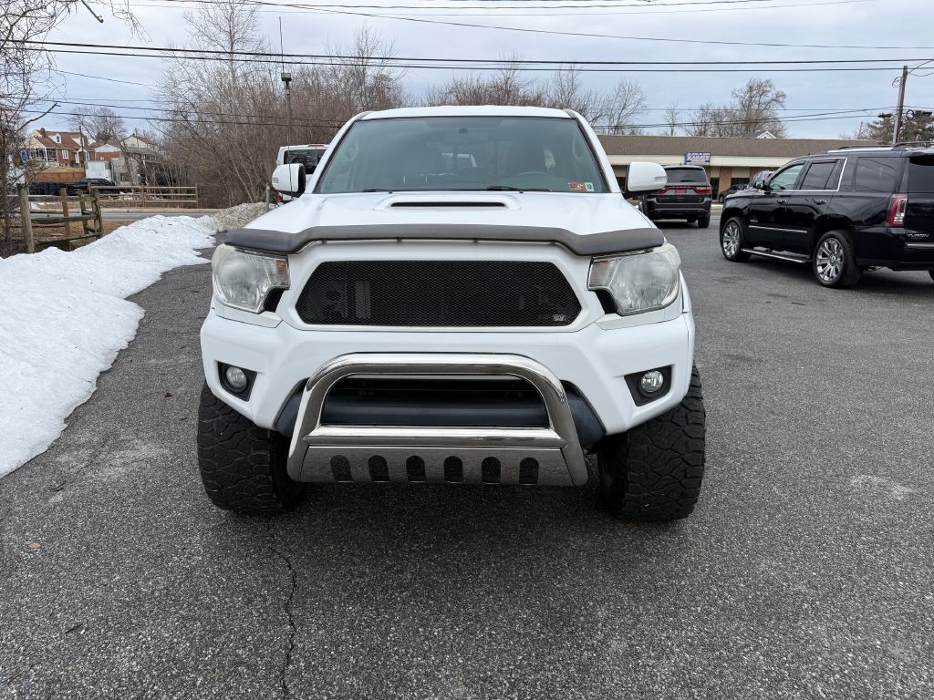 2015 Toyota Tacoma Image 8