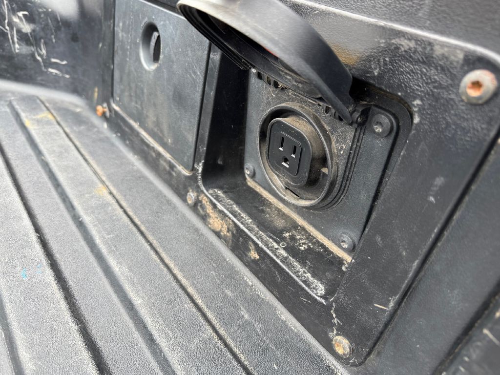 2015 Toyota Tacoma Image 13