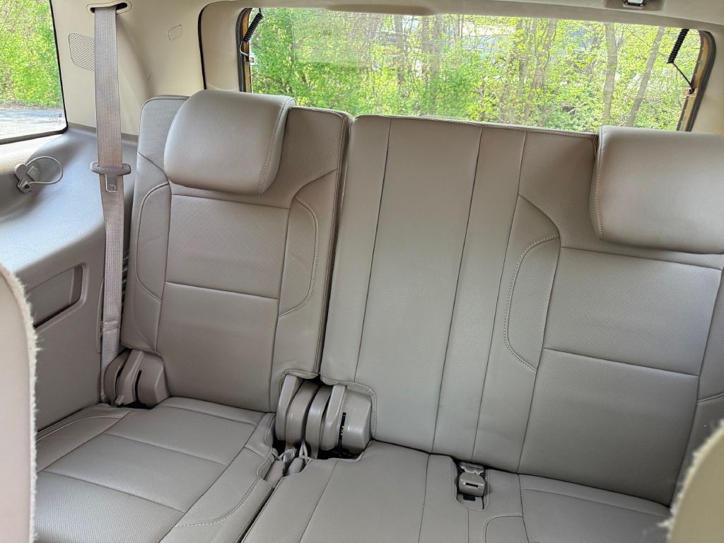 2015 Chevrolet Tahoe Image 14