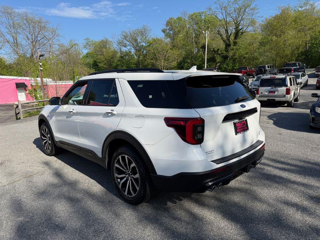 2020 Ford Explorer Image 3