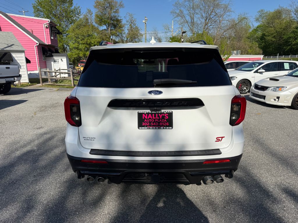 2020 Ford Explorer Image 4