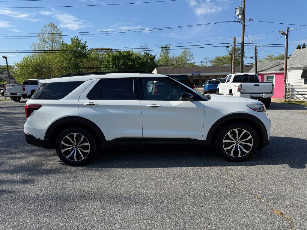2020 Ford Explorer Image 6