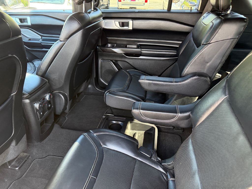 2020 Ford Explorer Image 10