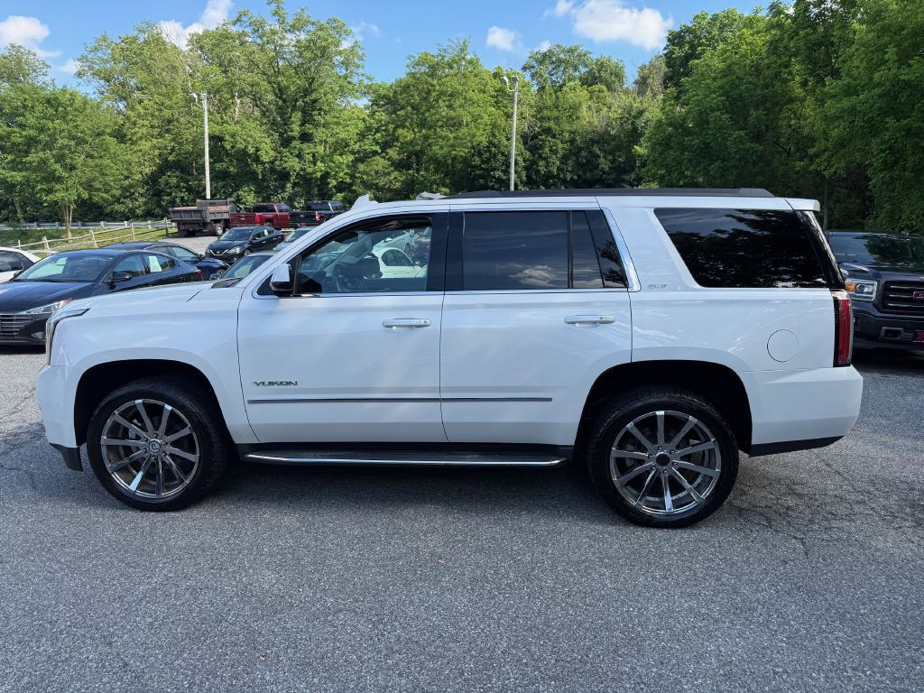 2017 GMC Yukon Image 2