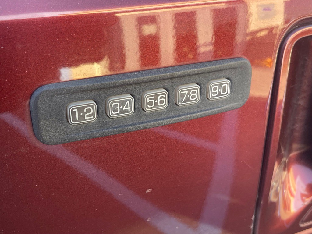 2016 Ford F-250 Image 11