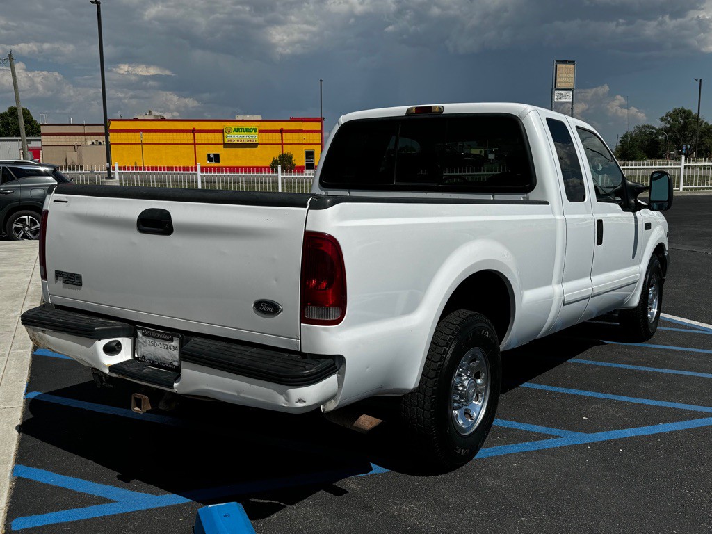 2002 Ford F-250 Image 3