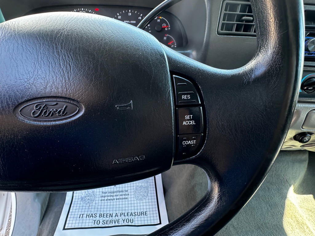 2002 Ford F-250 Image 16