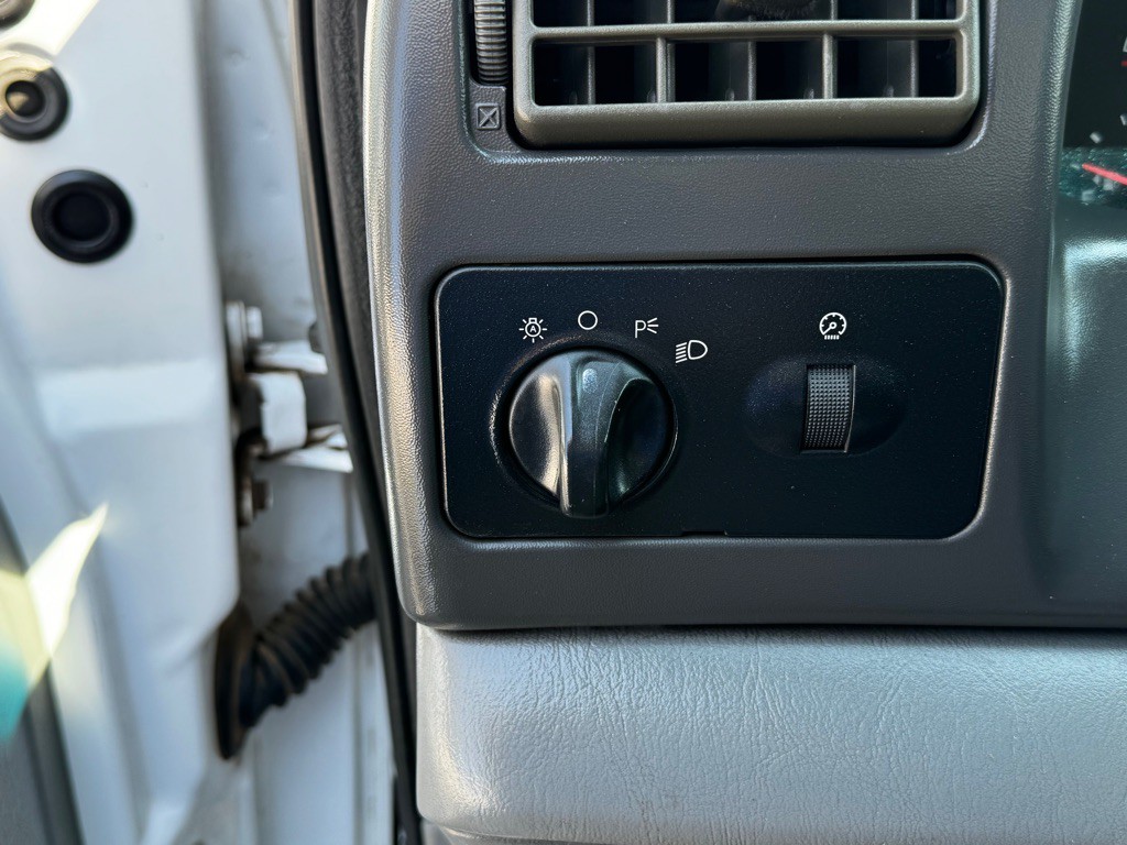 2002 Ford F-250 Image 17