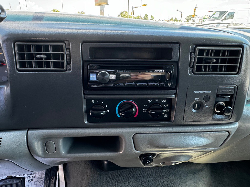 2002 Ford F-250 Image 19