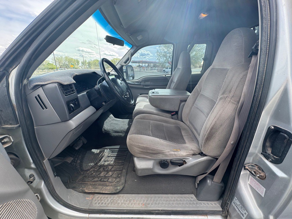2001 Ford F-350 Image 14
