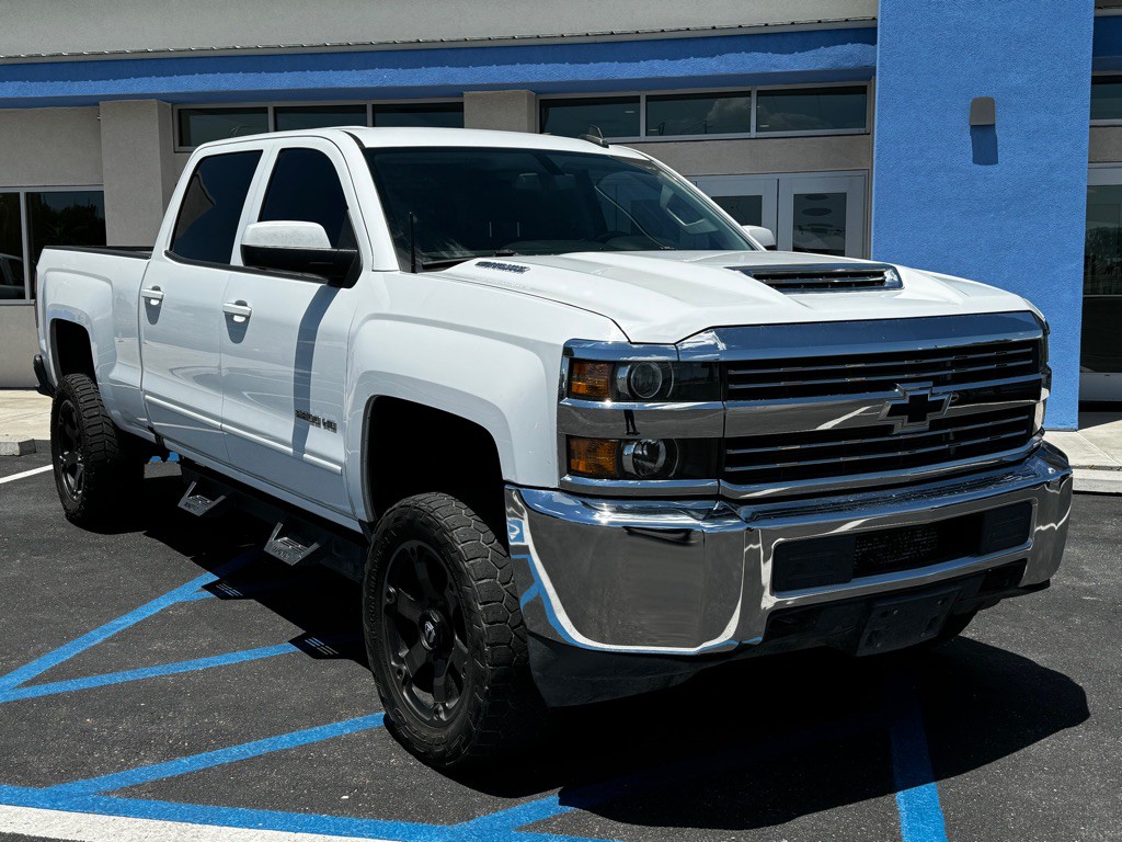 2018 Chevrolet Silverado 1500 Image 1