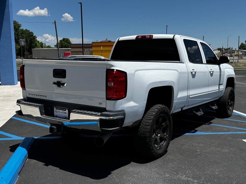 2018 Chevrolet Silverado 1500 Image 3