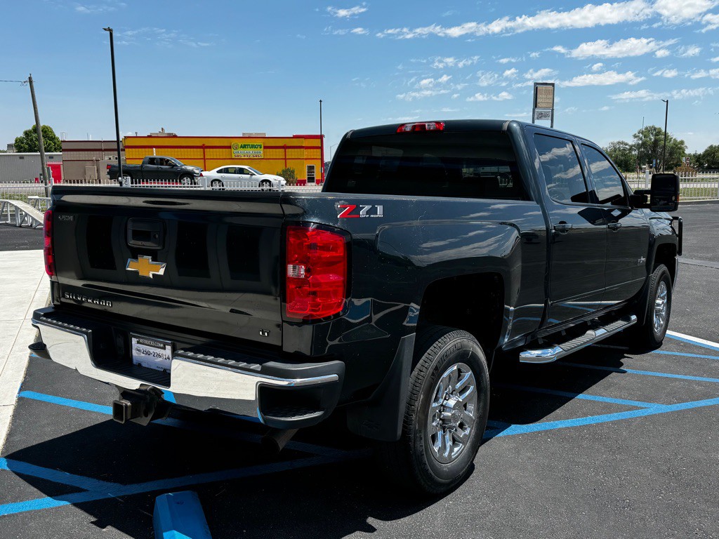 2019 Chevrolet Silverado 1500 Image 3