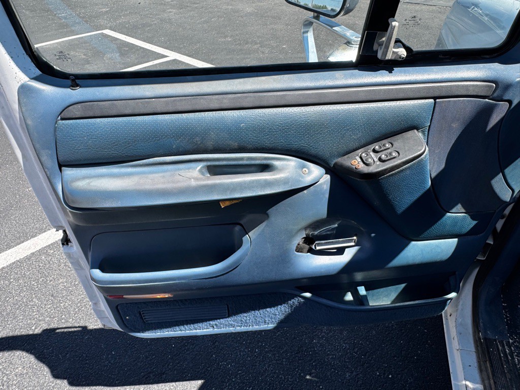 1996 Ford F-150 Image 10