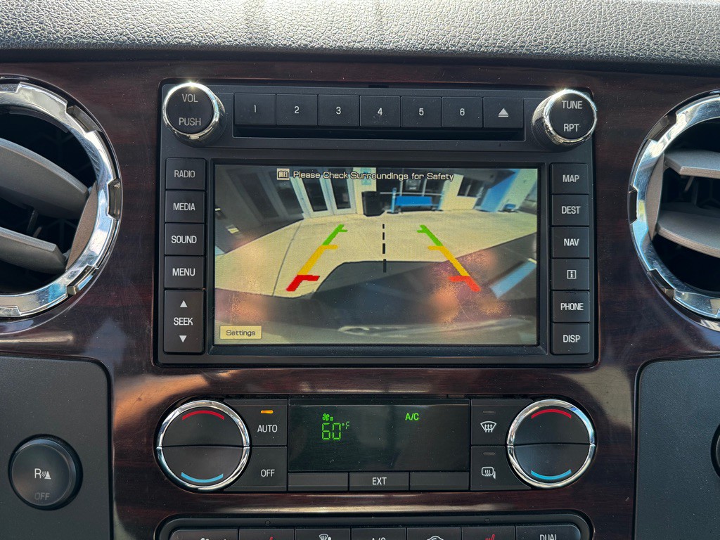 2009 Ford F-350 Image 21