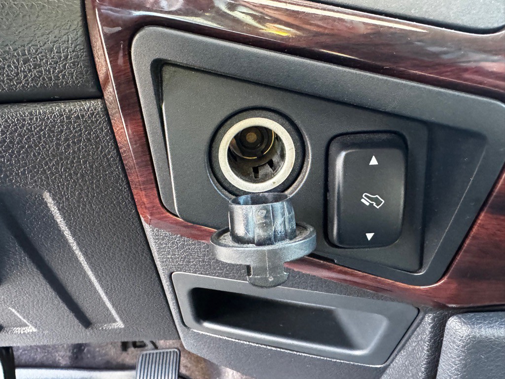 2009 Ford F-350 Image 24