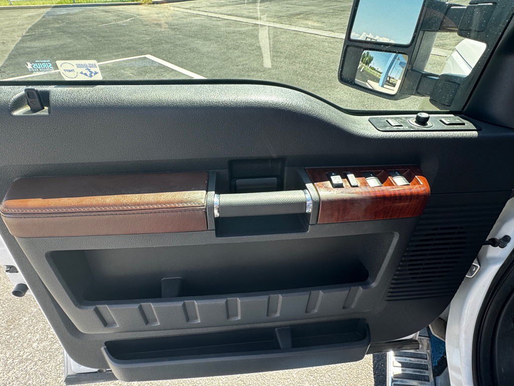 2012 Ford F-350 Image 16