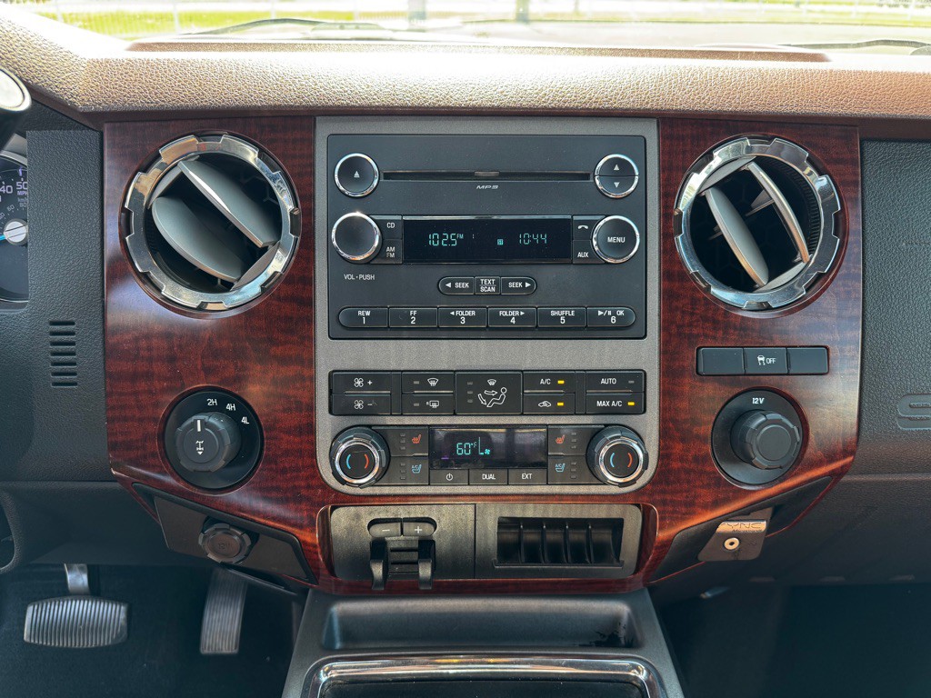 2012 Ford F-350 Image 23