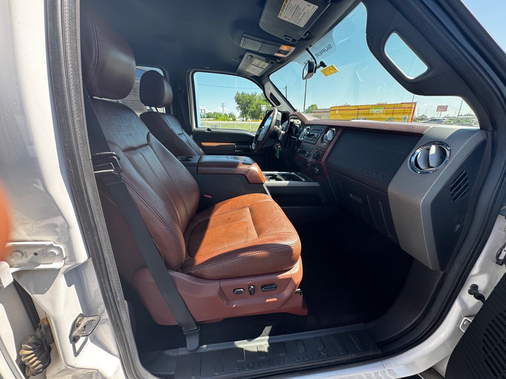 2012 Ford F-350 Image 28